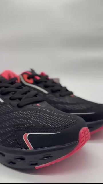 Video de On Running Negro/Fucsia