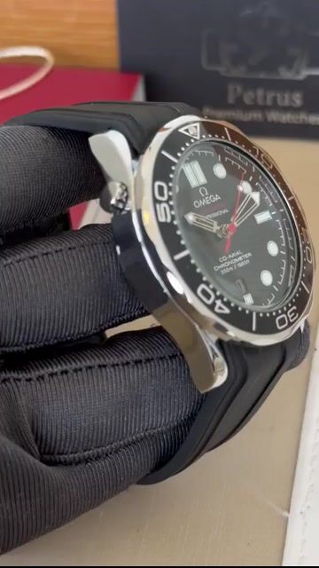Video de Omega Seamaster 43mm - AÇO/MOSTRADOR PRETO - SILICONE