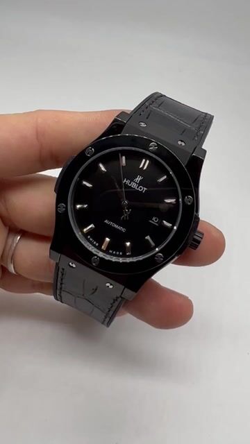 Video de Hublot Classic Fusion 45mm - AÇO PRETO/MOSTRADOR PRETO - SILICONE E COURO