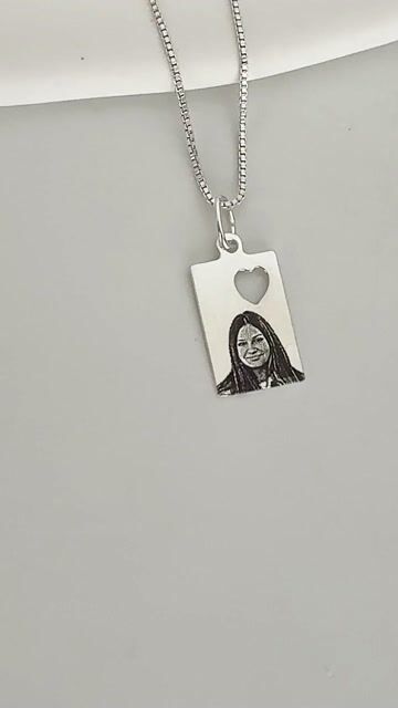 Vídeo de Colar Plaquinha Coração Vazado 10x15mm Personalizado