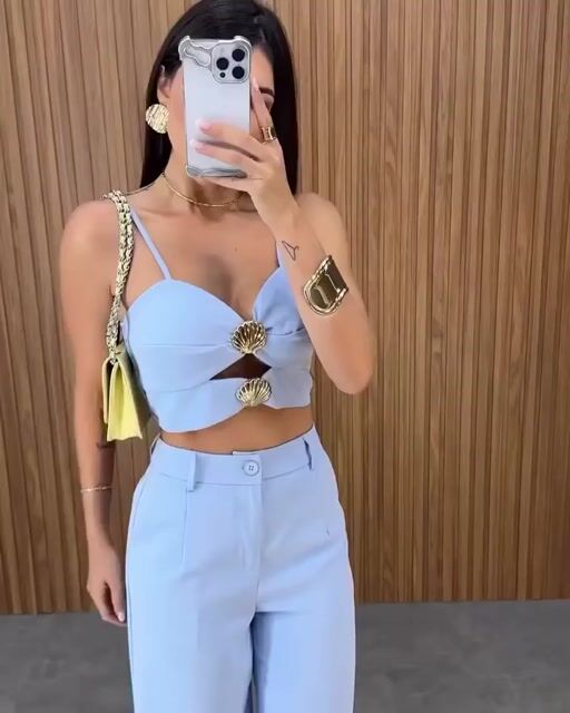 Video de CONJUNTO BETINA CALÇA+ CROPPED CONCHA ELASSTEX AZUL