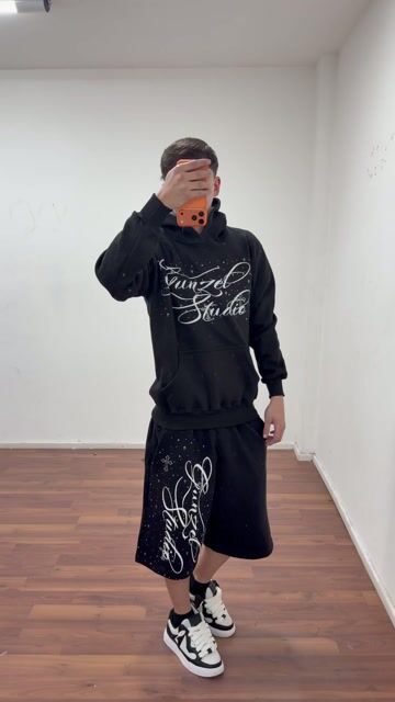 Video de Conjunto gunzel studios croos cierre termo cellado + remera regalo