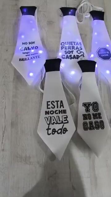 Video de Corbatas blanca y negro led con frases x1