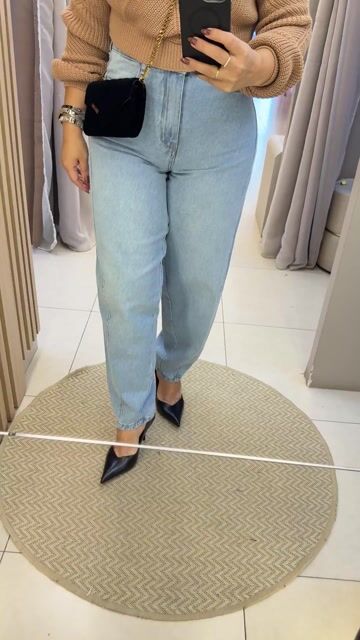 Video de CALÇA JEANS BALOON RECORTES