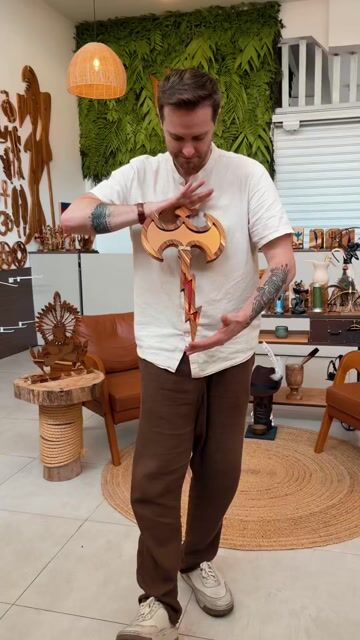 Vídeo de Xangô e Iansã Espelhado - 45cm Alt