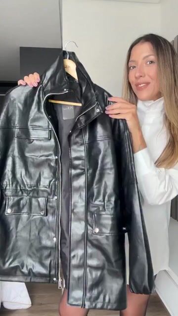 Vídeo de Short Curto PU