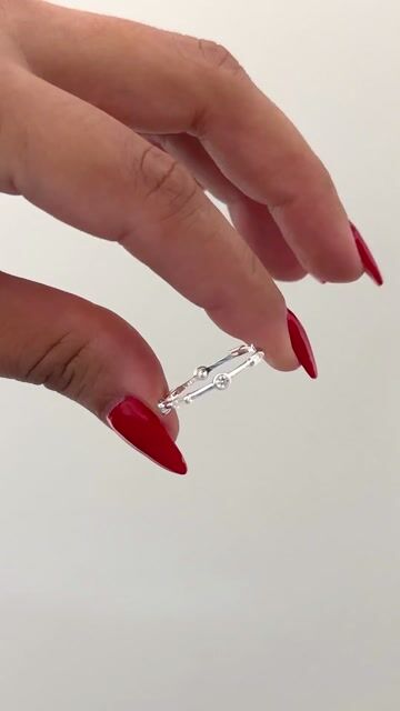 Video de Anillo rectangular y circulos
