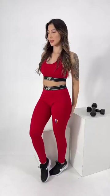 Video de Conjunto Fitness Feminino Sem Transparência Top e Legging Lindo
