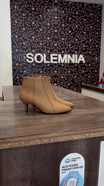 Video de SOLEMNIA SHOES