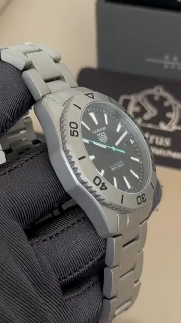 Video de TAG Heuer Aquaracer 40mm - AÇO/MOSTRADOR PRETO