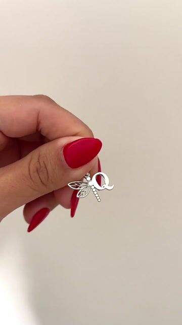 Video de Dije inicial libélula - leer descripción