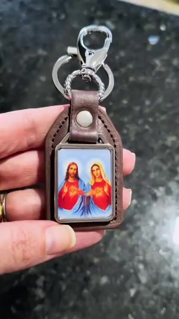 Video de Chaveiro Sagrado Coração de Jesus e Imaculado Coração de Maria