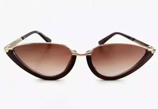 Video de Óculos Kanguru Glasses Acetato Cristal Marrom com Metal Dourado Brilho Gatinho. Polarizado Lente Marrom Degradê.