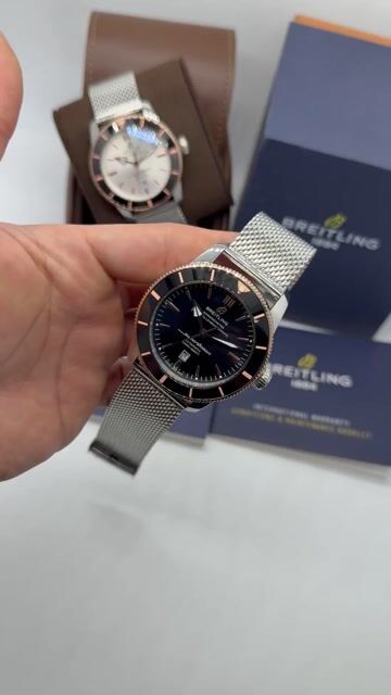 Video de Breitling Superocean 44mm - AÇO COM ROSE/MOSTRADOR PRETO