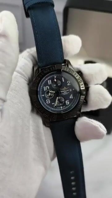 Video de Breitling Chronometer 45mm - AÇO PRETO/MOSTRADOR AZUL - NYLON