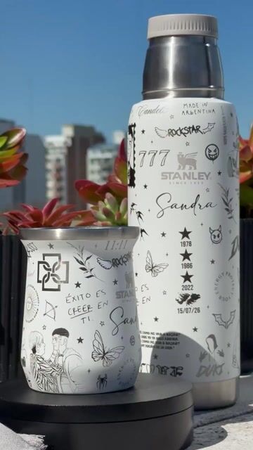 Video de SET DUKI: TERMO STANLEY ADVENTURE TO GO| 1 L FULL GRABADO+ MATE STANLEY| 236 ml (full grabado) , TEMÁTICA: DUKI