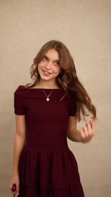 Video de Vestido em Malha e Viscose Celeste 8999