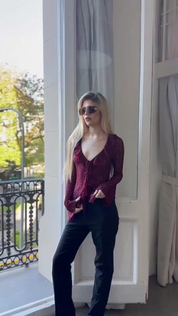 Video de BILLION BLONDE