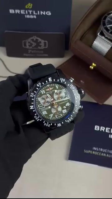 Video de Breitling Chronometer 48mm - AÇO PRETO/MOSTRADOR VERDE - SILICONE