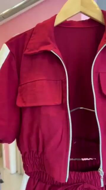 Video de 1010423 CONJ CALÇA BICOLOR MANGUINHA VINHO
