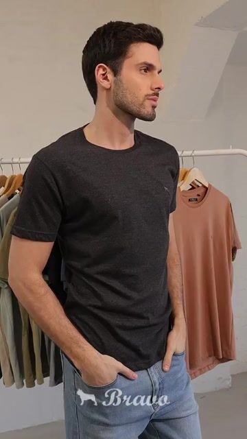 Video de Remera básica negro melange