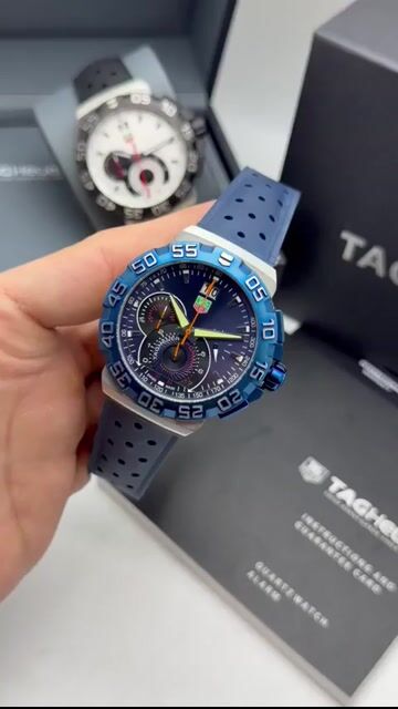 Video de TAG Heuer Fórmula 1 44mm - AÇO/MOSTRADOR AZUL - SILICONE