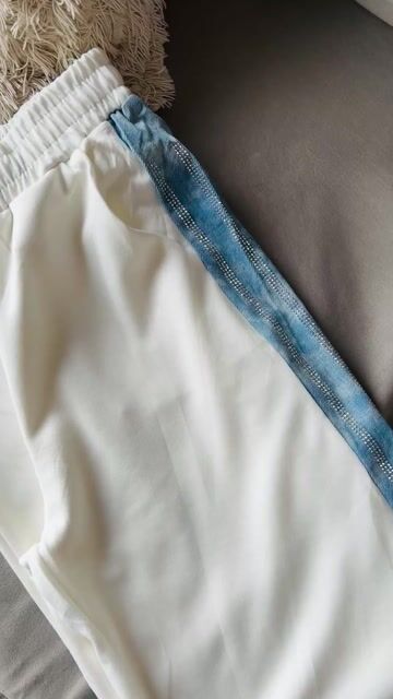 Video de JOGGINETA CRYSTAL DENIM