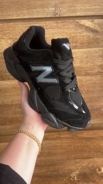 Video de NEW BALANCE 9060 - BLACK