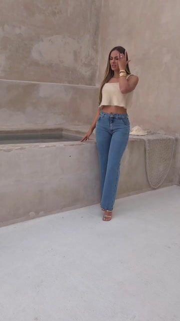 Vídeo de LUNAY'S JEANS