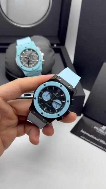 Video de Hublot Classic Chrono 45mm - AÇO PRETO/MOSTRADOR PRETO - SILICONE
