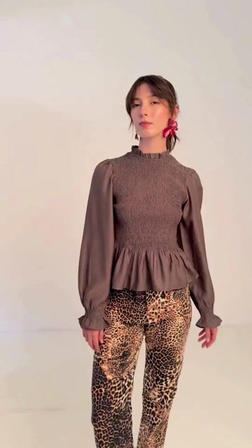 Video de Gaby Mizraji Indumentaria