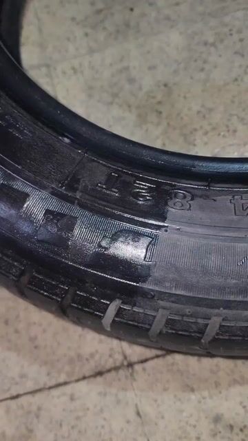 Video de barniz laca UV Goma espejo brillo extremo para tus cubiertas y plasticos 200cc + aplicador