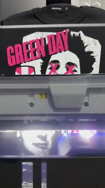 Video de Remera Green Day Cruces