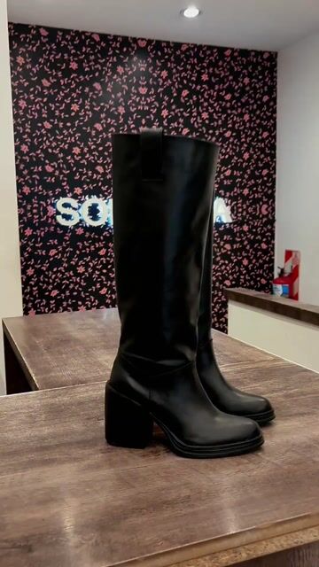 Video de SOLEMNIA SHOES