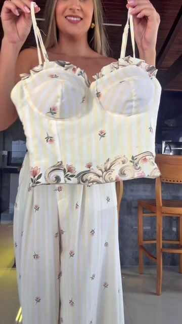 Video de CONJUNTO ESTAMPADO LISTRADO EM CREPE ACETINADO FABIOLA