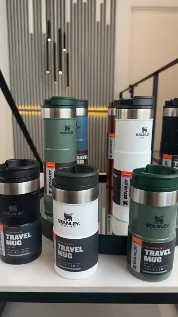 Video de VASO TÉRMICO STANLEY ORIGINAL CLASSIC NEVERLEAK MUG| 591 ml - FULL GRABADO