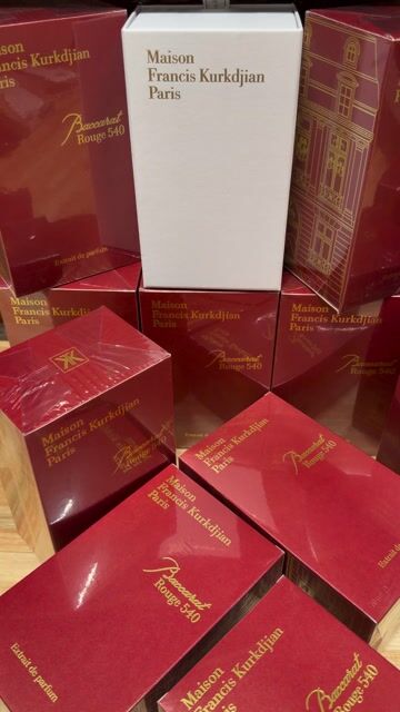 Video de Baccarat Rouge 540 Extrait de Parfum 100 ml Original