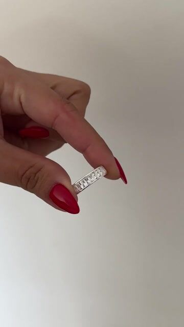 Video de Anillo piedras baguette