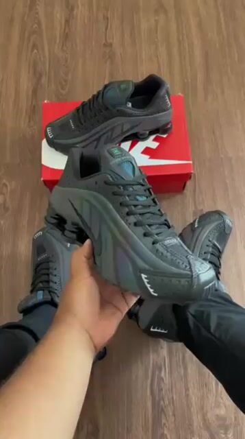 Vídeo de Tênis Masculino Shox R4 Camaleão 38 ao 43