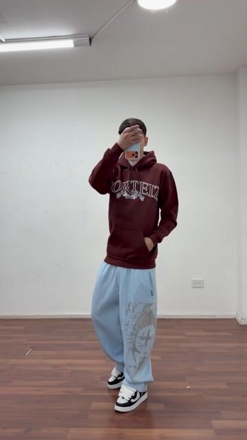 Video de Buzo Cort. Drip marron