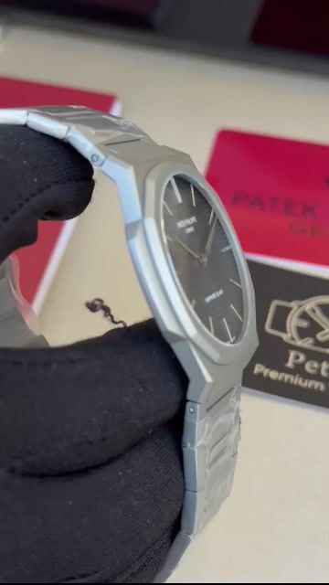 Video de Patek Philippe Cubitus 39mm - AÇO/MOSTRADOR AZUL