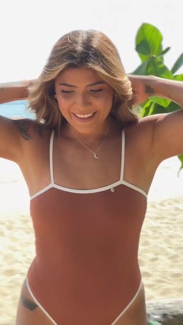 Video de Maiô Tulum - Marrom com Baunilha