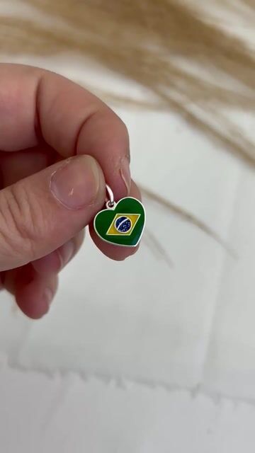 Vídeo de Pingente Coração Bandeira BR Resina em Prata 925