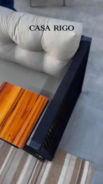 Video de Mesa de Apoio P em Aço e Madeira Maciça | Design Industrial Casa Rigo