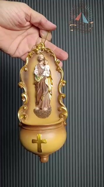 Video de Pia de Água Benta São José- Resina 22 cm