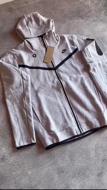 Video de Campera Nk Tech