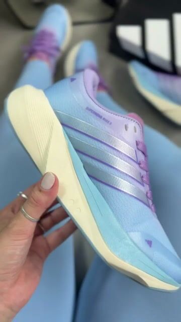 Vídeo de Adidas Super Nova Rise 3 Azul/Lilás