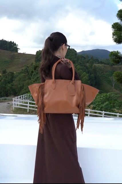 Vídeo de LUA KAN - BLACK FRIDAY: DESCONTO MÍNIMO DE 30% OFF / ATÉ 85% OFF