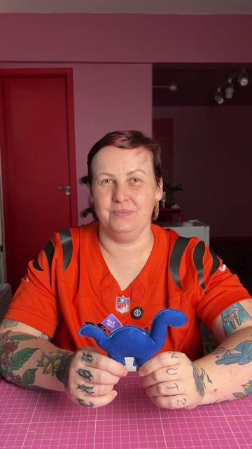 Vídeo de Neonssauro Brachiosaurus - Brinquedo com Catnip