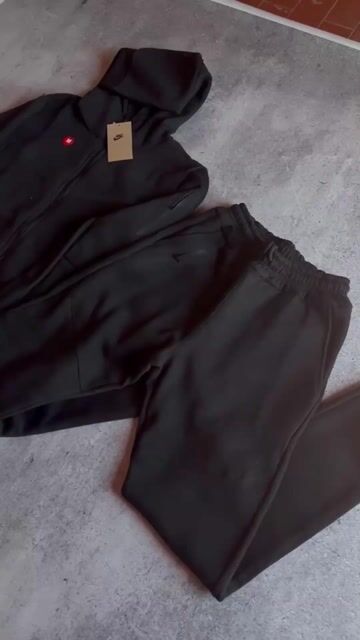 Video de Conjunto Tech Negro